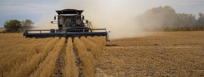 Gleaner S98 Super Series Combine Harvester