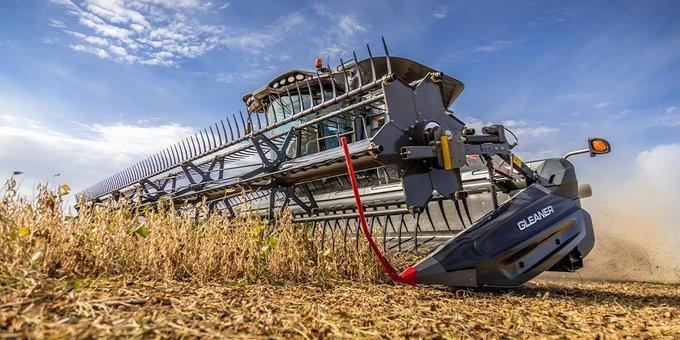 Gleaner S98 Super Series Combine Harvester