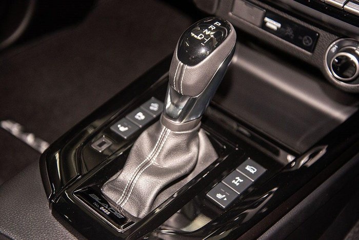 2025 Isuzu D-MAX BLADE