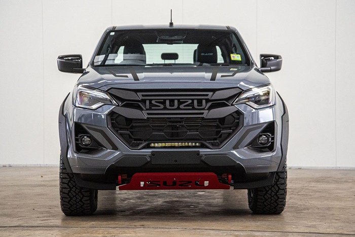 2025 Isuzu D-MAX BLADE