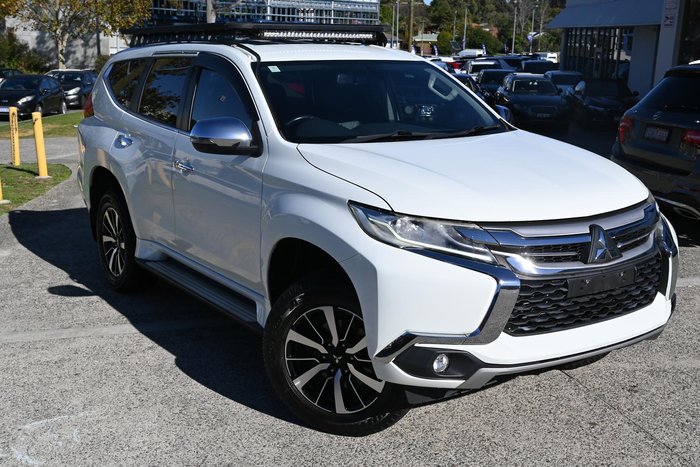 2017 Mitsubishi Pajero Sport GLS