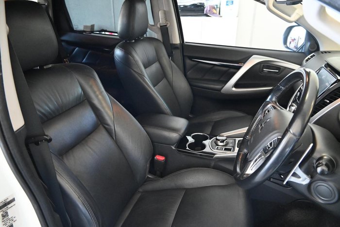 2017 Mitsubishi Pajero Sport GLS