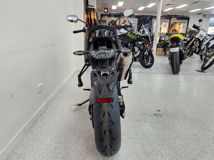 2023 Ktm 890 DUKE R Blue