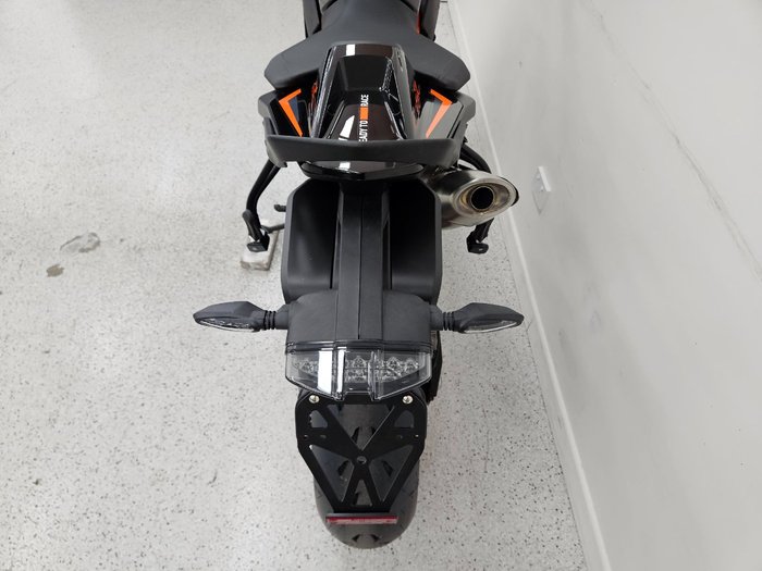 2023 Ktm 890 DUKE R Blue