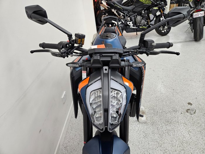 2023 Ktm 890 DUKE R Blue