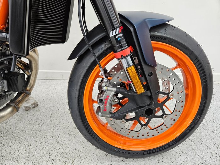 2023 Ktm 890 DUKE R Blue