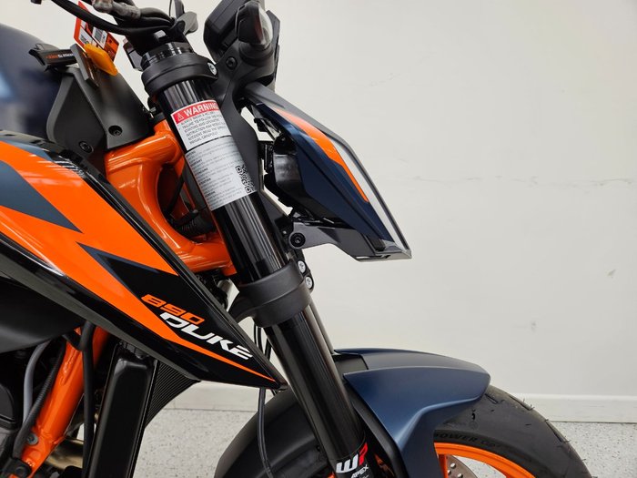 2023 Ktm 890 DUKE R Blue