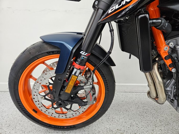 2023 Ktm 890 DUKE R Blue
