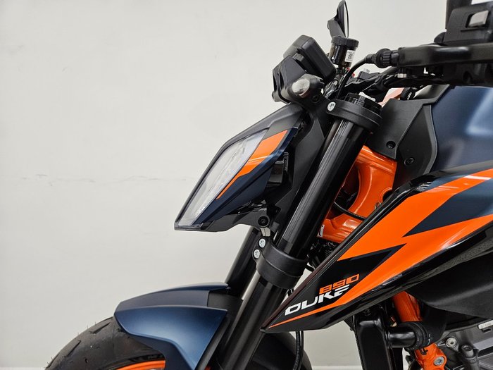 2023 Ktm 890 DUKE R Blue