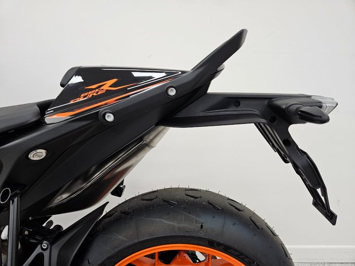 2023 Ktm 890 DUKE R Blue