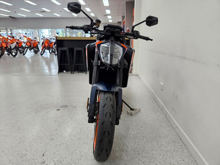 2023 Ktm 890 DUKE R Blue