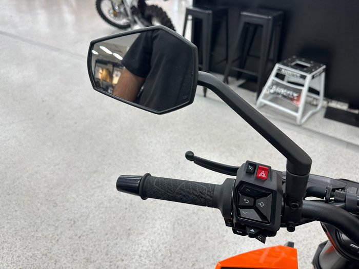 2024 Ktm 990 DUKE Orange