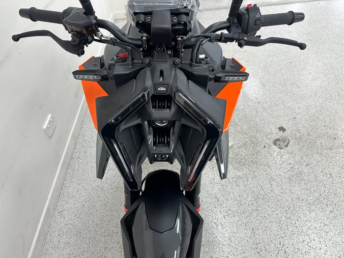 2024 Ktm 990 DUKE Orange
