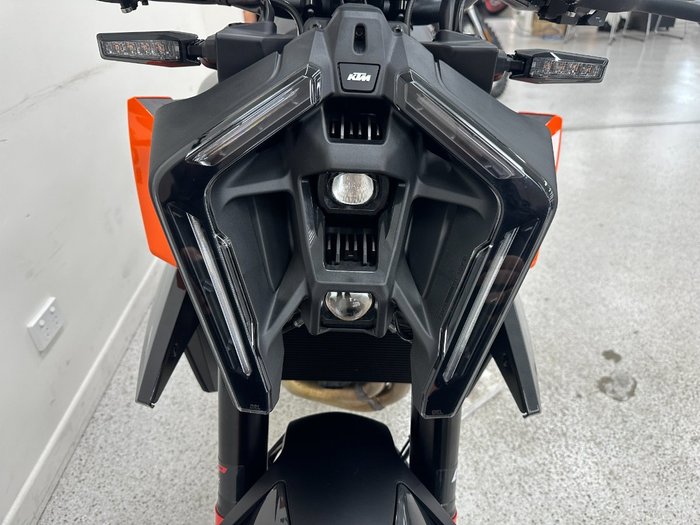 2024 Ktm 990 DUKE Orange
