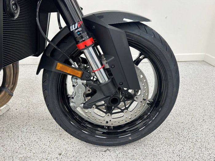 2024 Ktm 990 DUKE Orange