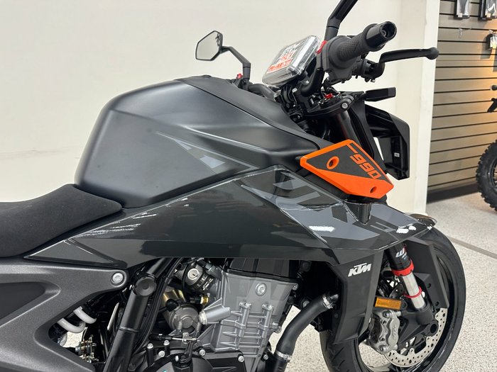 2024 Ktm 990 DUKE Orange