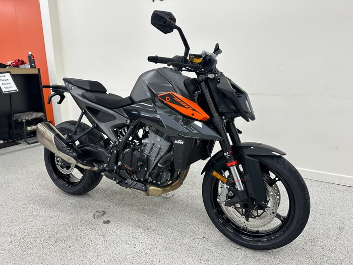 2024 Ktm 990 DUKE Orange