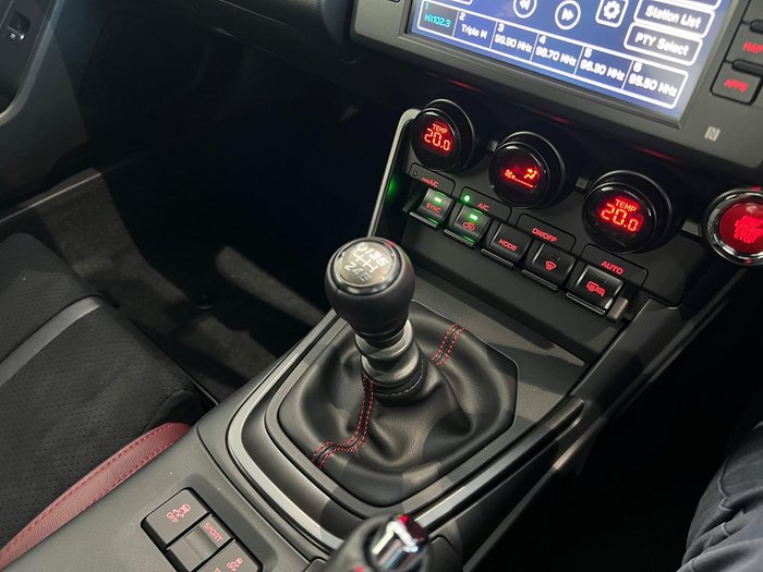 2025 Subaru BRZ tS
