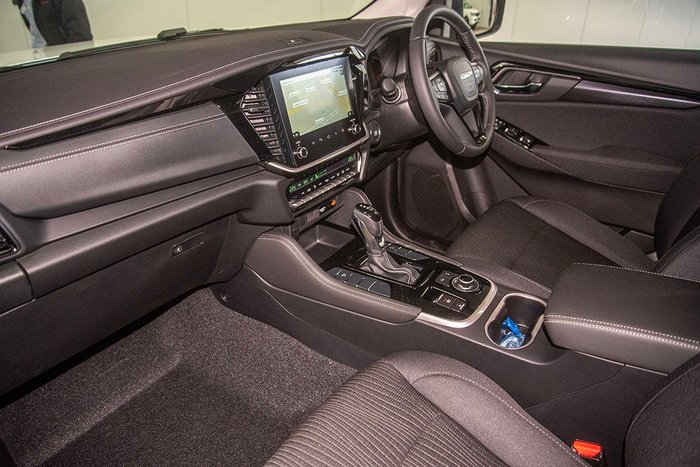 2025 Isuzu MU-X LS-U