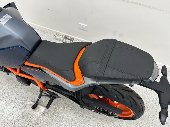 2024 Ktm 390 DUKE Blue