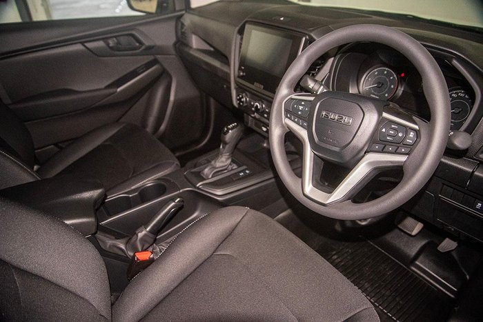2025 Isuzu D-MAX SX