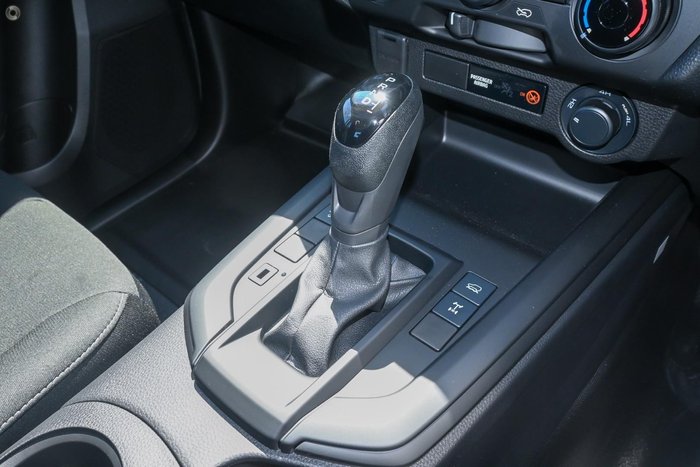 2025 Isuzu D-MAX SX