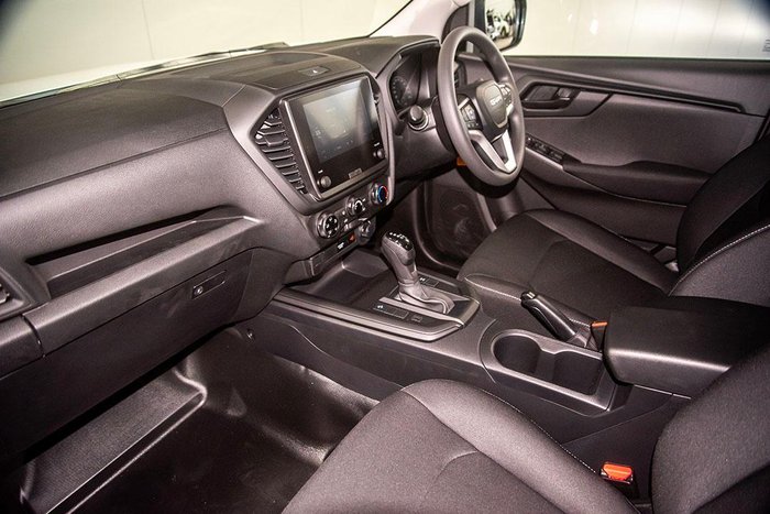 2025 Isuzu D-MAX SX