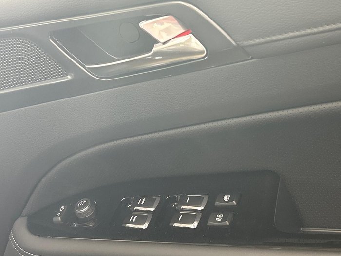 2023 SsangYong Rexton Adventure