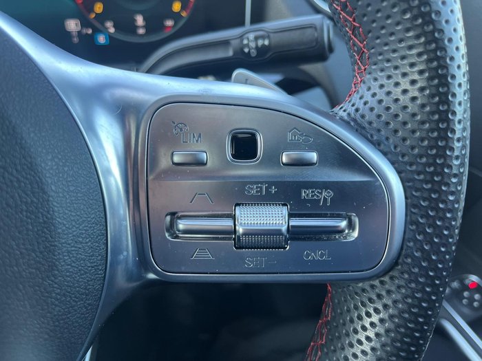 2019 Mercedes-Benz B-Class B180