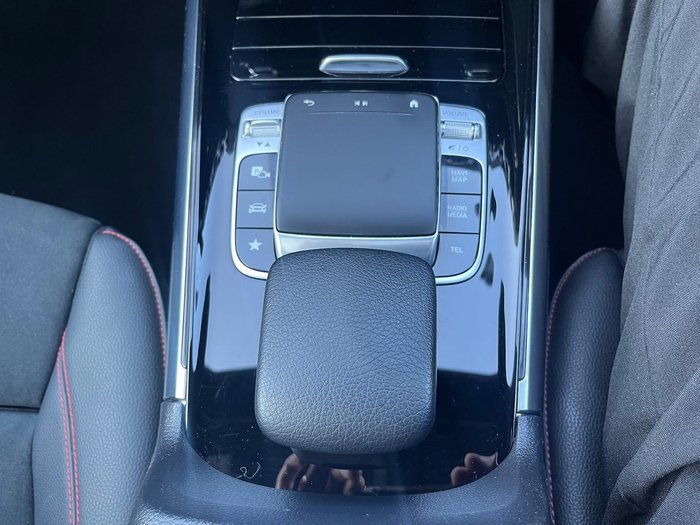 2019 Mercedes-Benz B-Class B180
