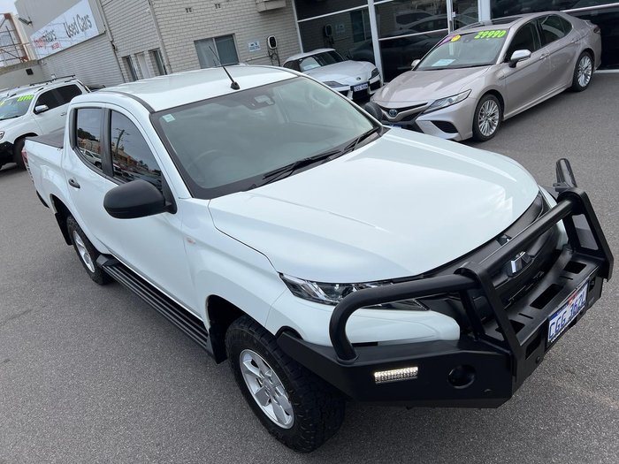 2023 Mitsubishi Triton GLX+