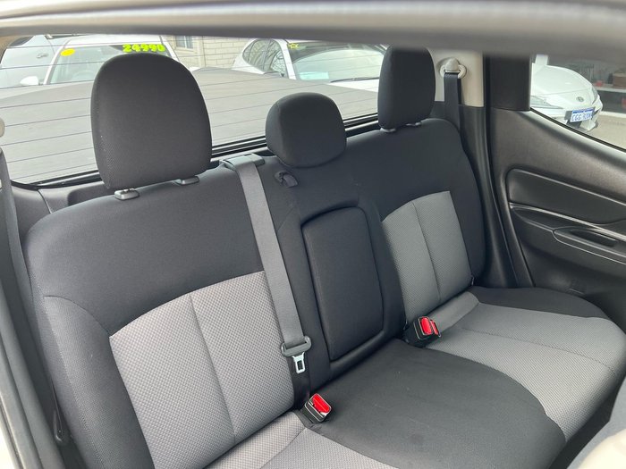 2023 Mitsubishi Triton GLX+