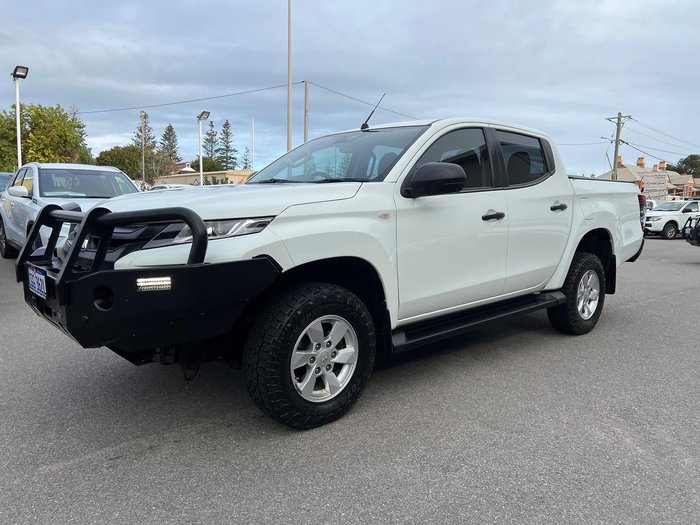 2023 Mitsubishi Triton GLX+