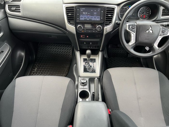 2023 Mitsubishi Triton GLX+