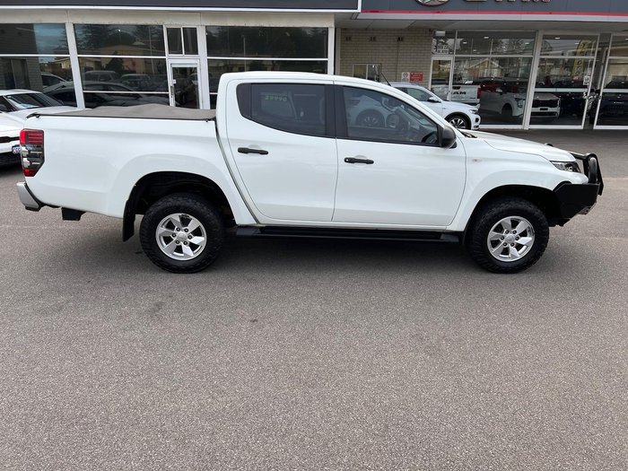 2023 Mitsubishi Triton GLX+
