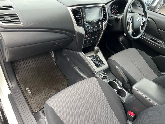 2023 Mitsubishi Triton GLX+