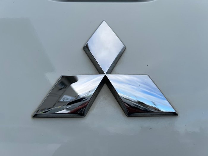 2023 Mitsubishi Triton GLX+