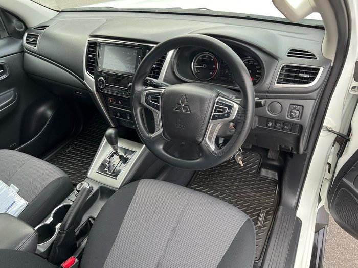 2023 Mitsubishi Triton GLX+