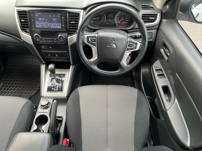 2023 Mitsubishi Triton GLX+