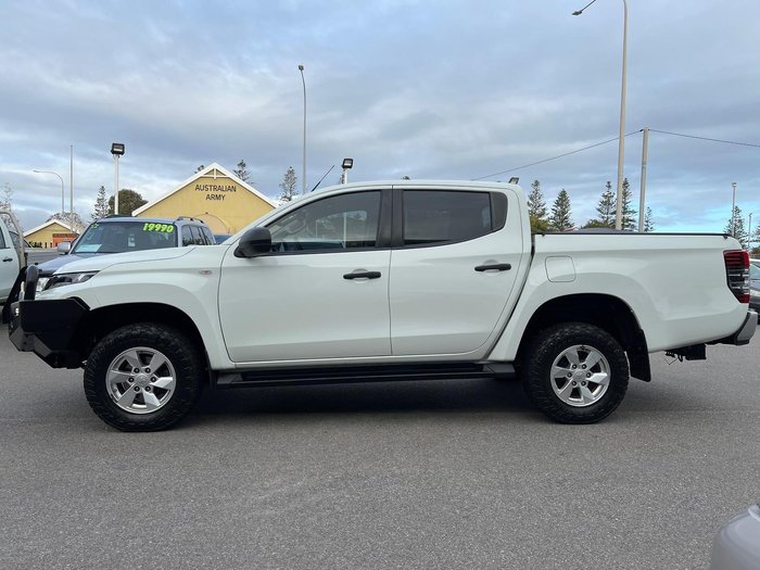 2023 Mitsubishi Triton GLX+