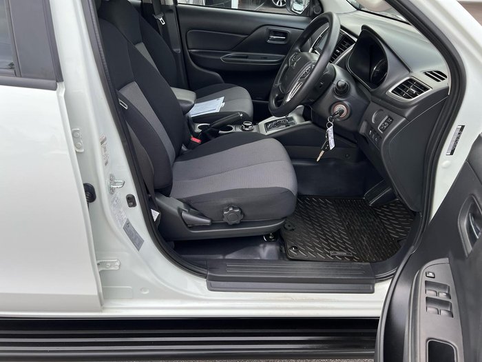 2023 Mitsubishi Triton GLX+