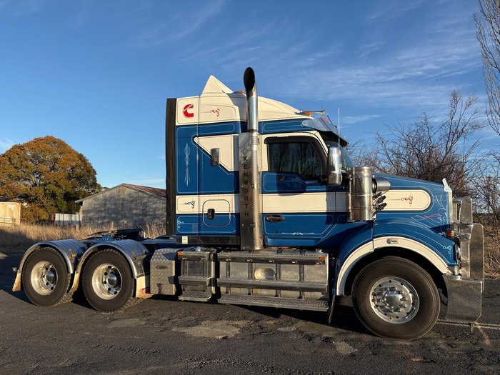 2017 Kenworth T610 Series T610SAR