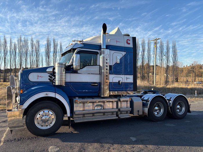2017 Kenworth T610 Series T610SAR