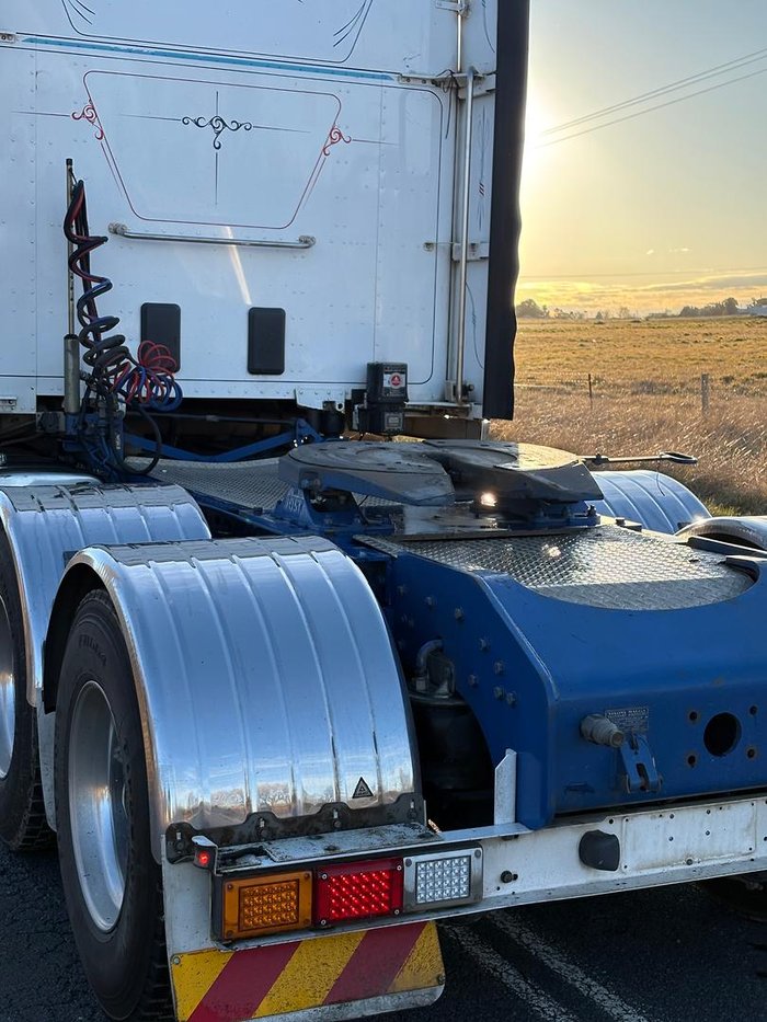 2017 Kenworth T610 Series T610SAR