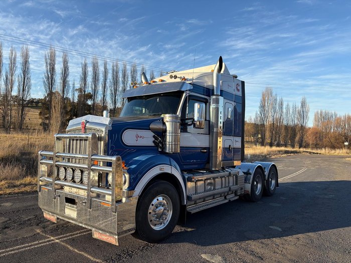 2017 Kenworth T610 Series T610SAR