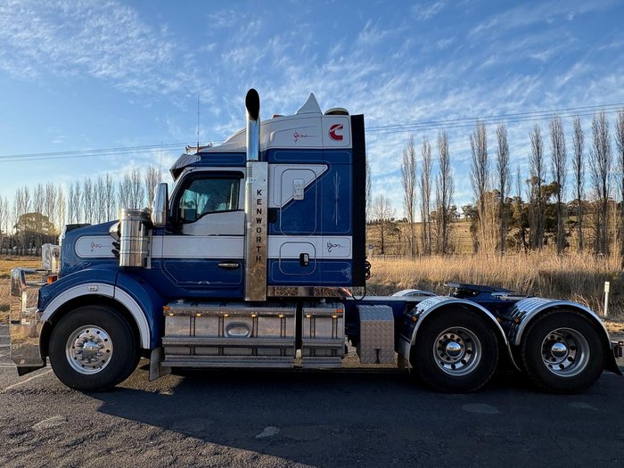 2017 Kenworth T610 Series T610SAR