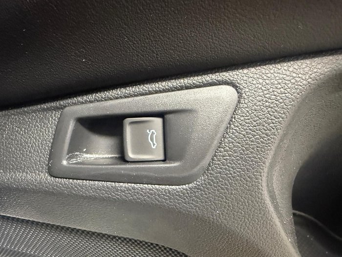 2025 Volkswagen T-Roc 140TSI R-Line