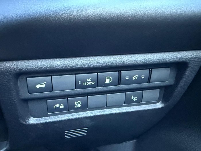 2025 Mitsubishi Outlander PHEV Exceed