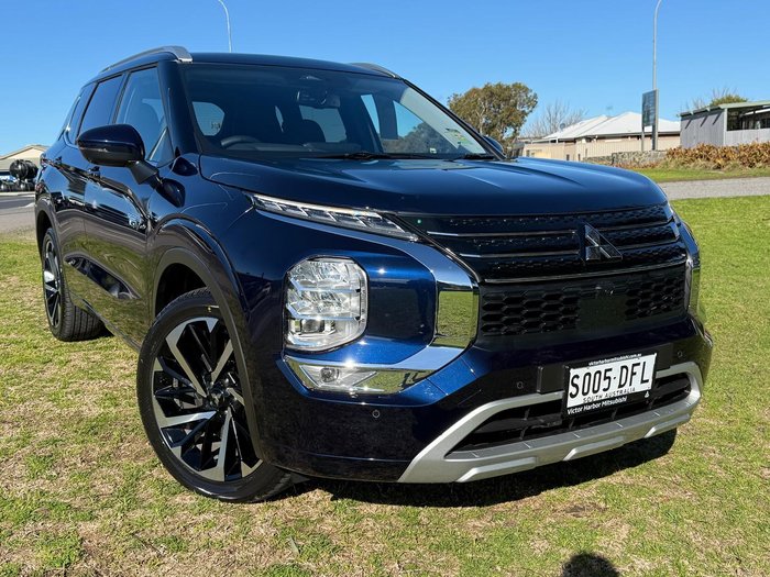 2025 Mitsubishi Outlander PHEV Exceed