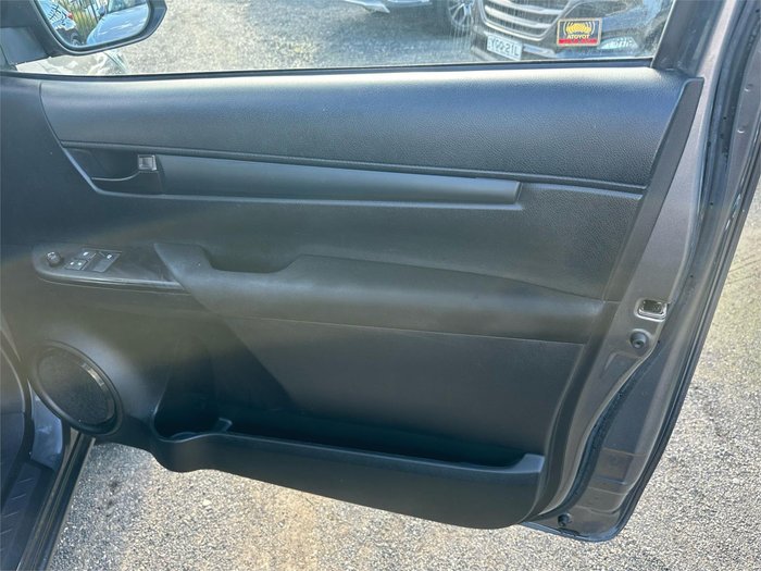 2021 TOYOTA HILUX WORKMATE